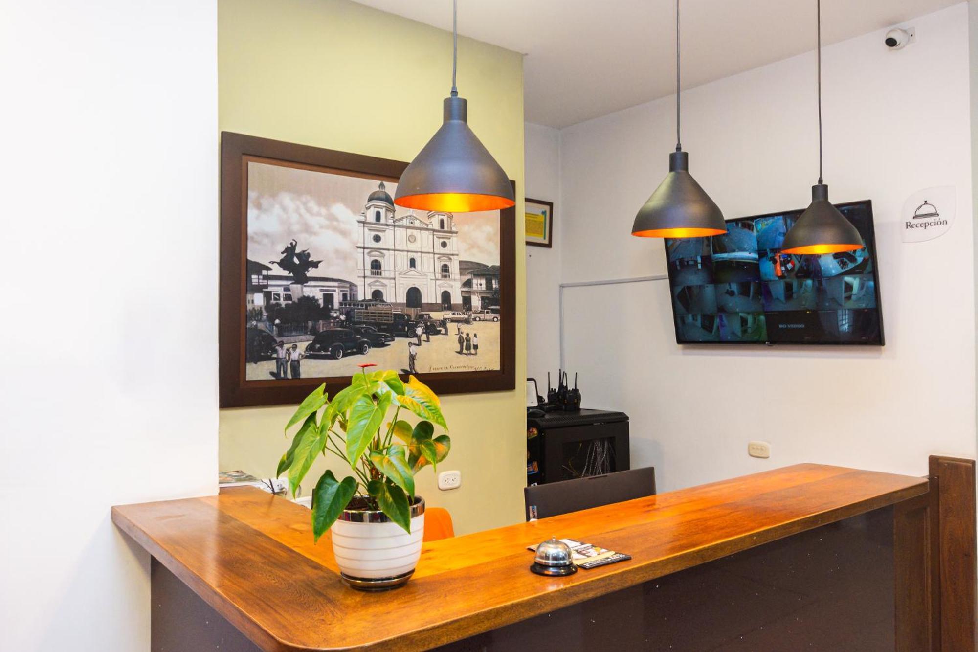 Hotel Bicentenario ริโอเนโกร ภายนอก รูปภาพ